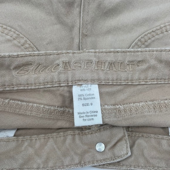 Blue Asphalt Tan Distressed Cuffed Hem Jean Shorts Size 9 Women's - Picture 2 of 5